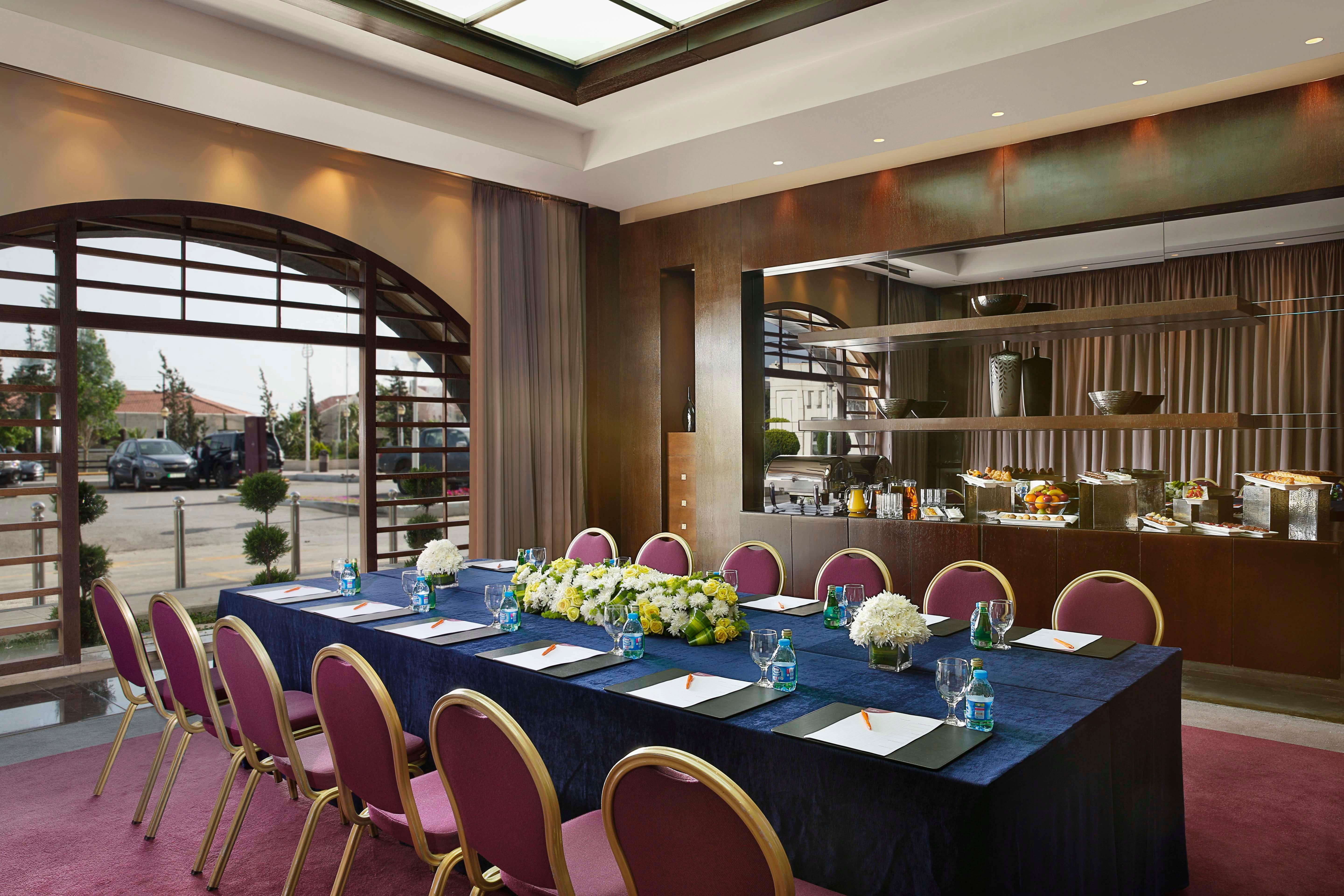 Crowne Plaza Amman By Ihg Hotel Exterior photo Meeting room