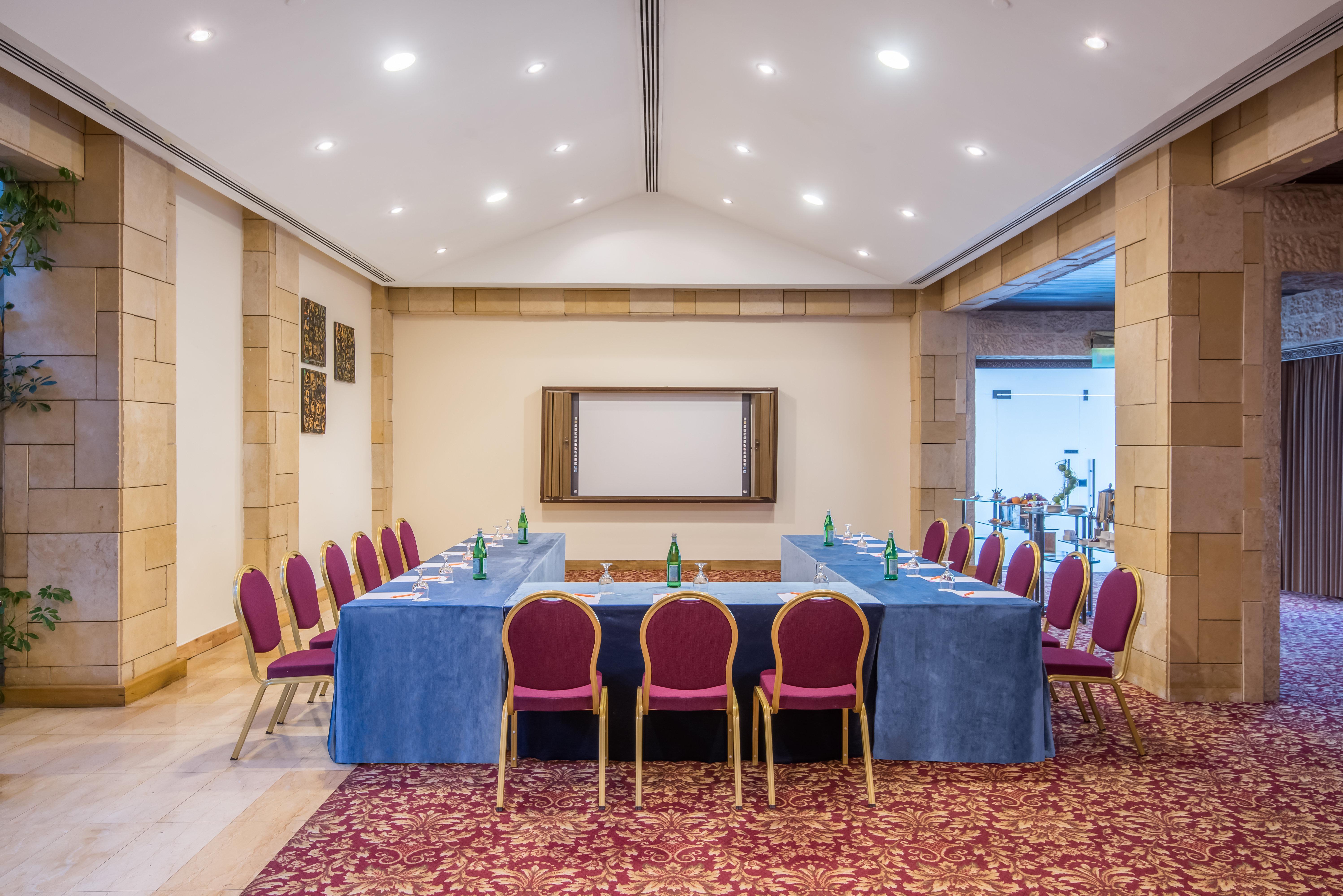 Crowne Plaza Amman By Ihg Hotel Exterior photo Meeting room