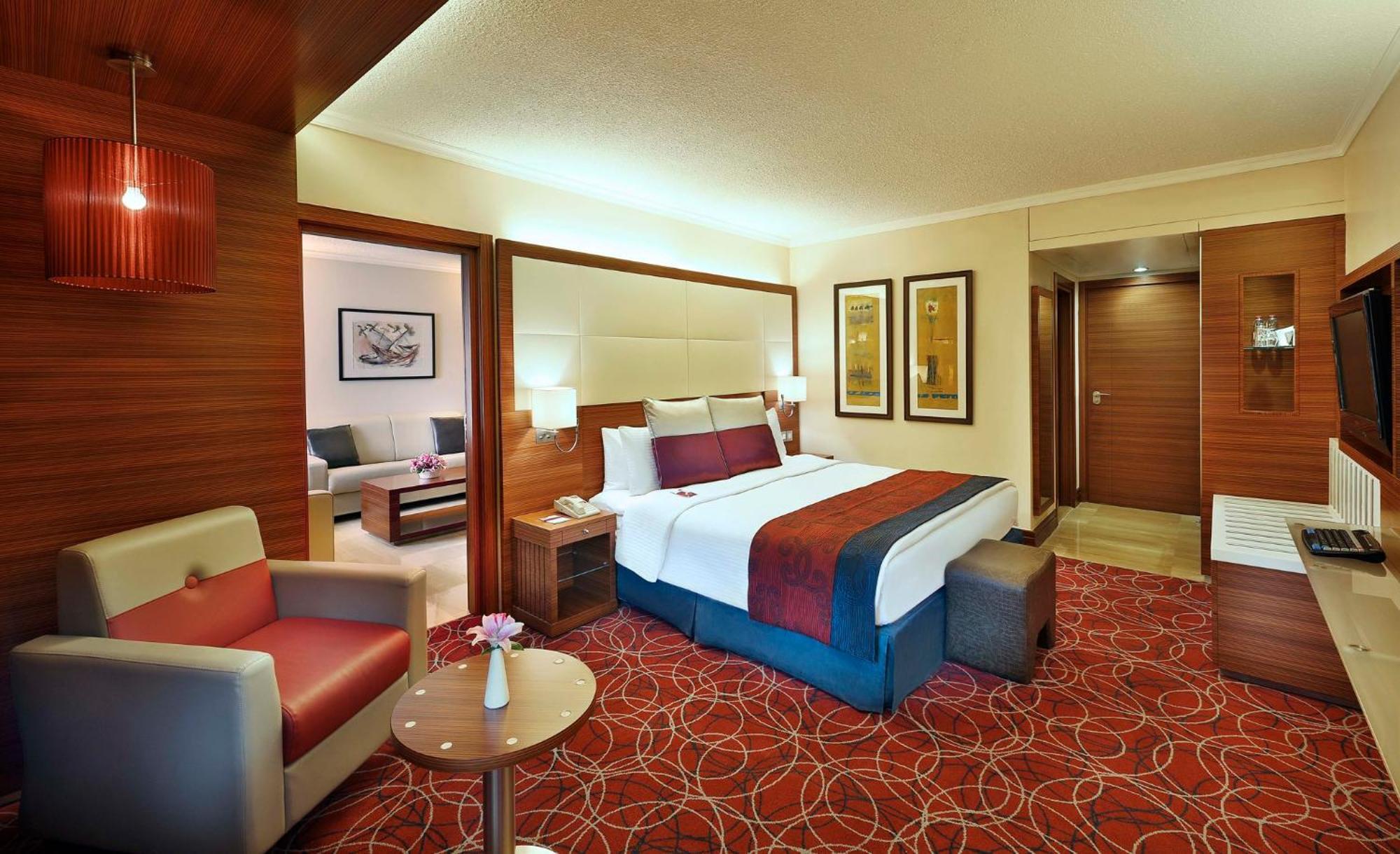 Crowne Plaza Amman By Ihg Hotel Exterior photo