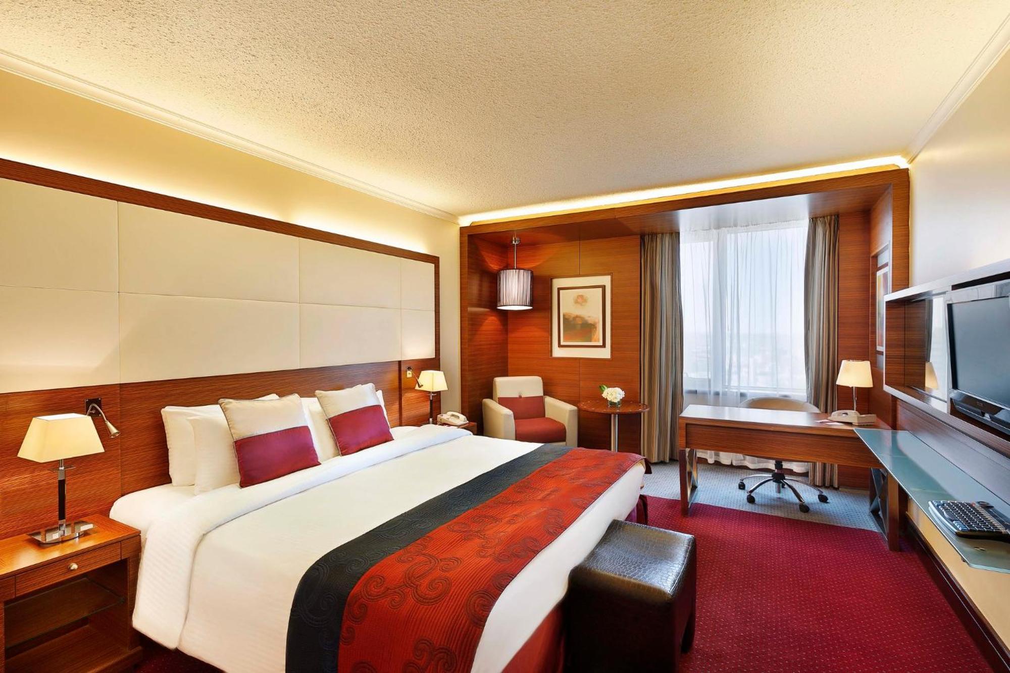 Crowne Plaza Amman By Ihg Hotel Exterior photo