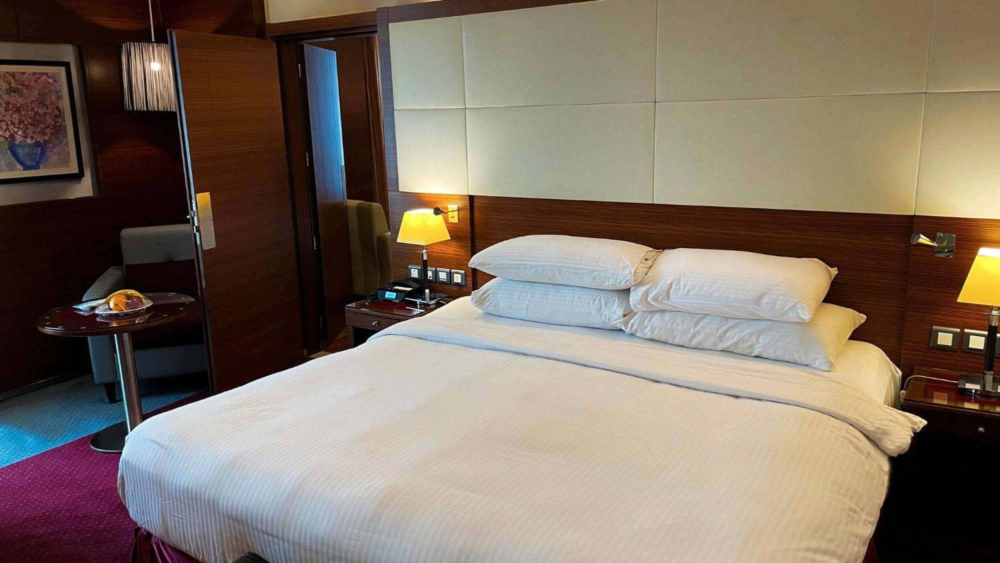 Crowne Plaza Amman By Ihg Hotel Exterior photo